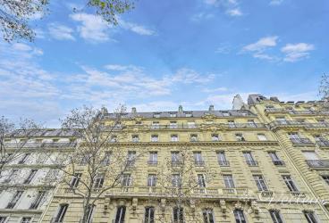 Une résidence sociale illumine un faubourg parisien