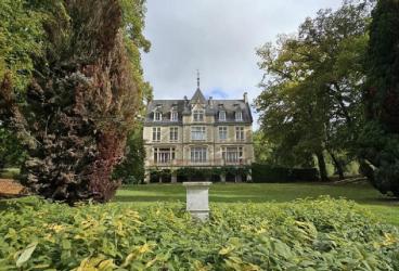 Château à vendre, enfants déscolarisés, voilier solidaire l