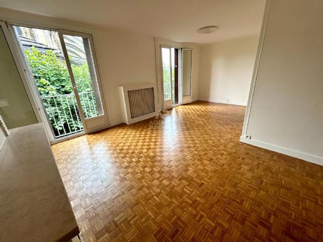 Appartement - 65 m² environ - 4 pièce(s)