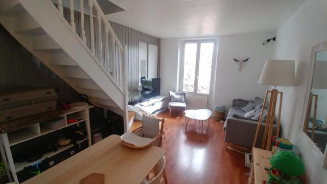 Appartement - 55 m² environ - 3 pièce(s)