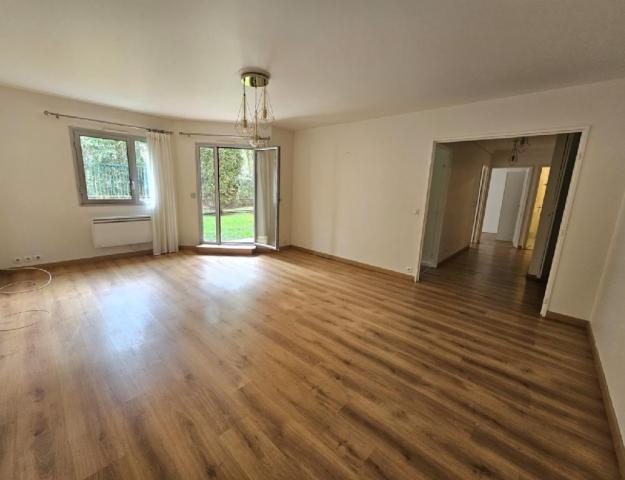 Appartement - 67 m² environ - 3 pièce(s)