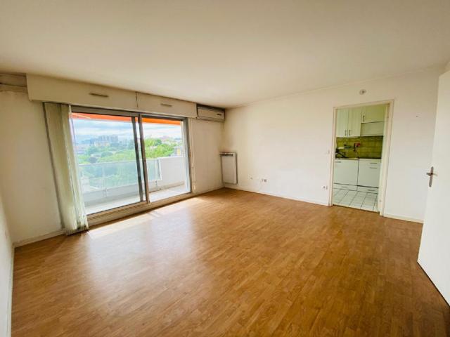 Appartement - 65 m² environ - 3 pièce(s)