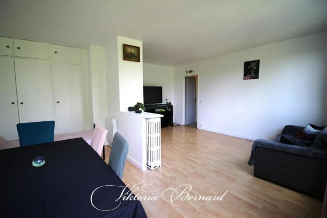 Appartement - 69 m² environ - 4 pièce(s)