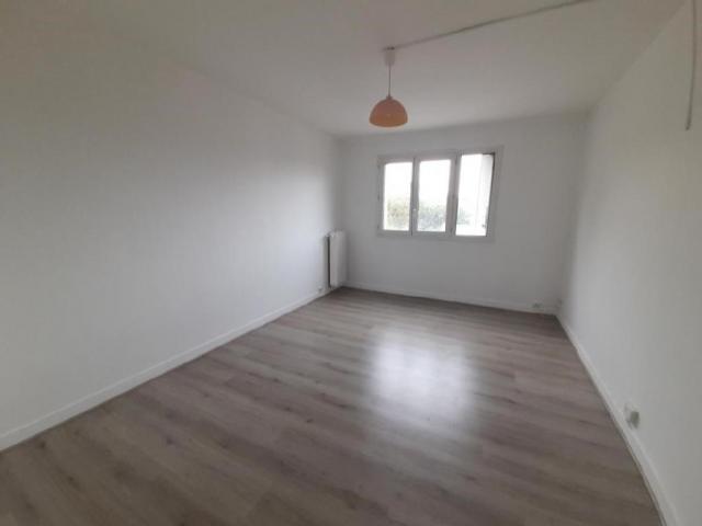 Appartement - 55 m² environ - 3 pièce(s)