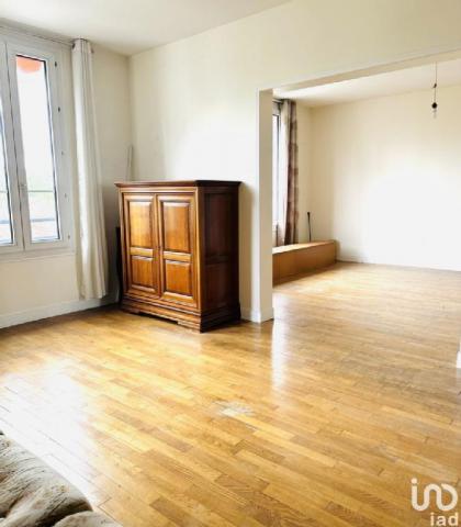 Appartement - 97 m² environ - 4 pièce(s)