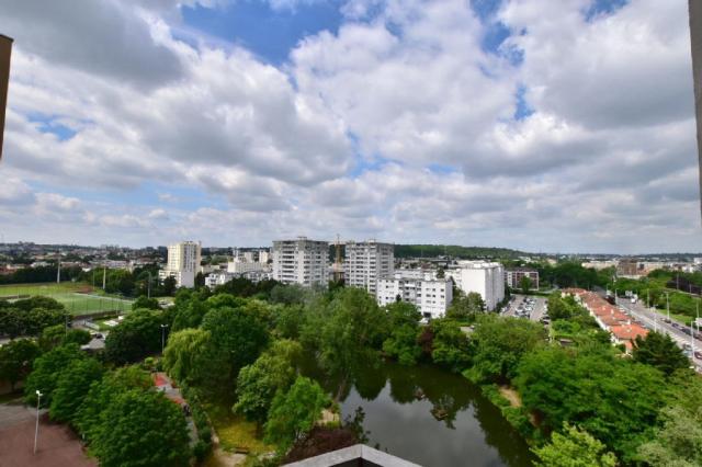 Appartement - 65 m² environ - 3 pièce(s)