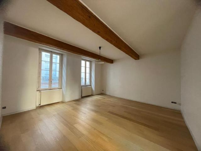 Appartement - 78 m² environ - 3 pièce(s)