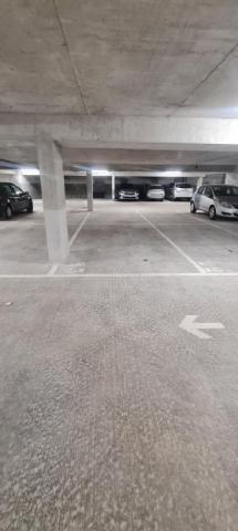 Parking - 5 m² environ - 0 pièce(s)