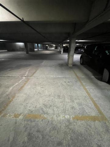 Parking - 0 m² environ - 0 pièce(s)