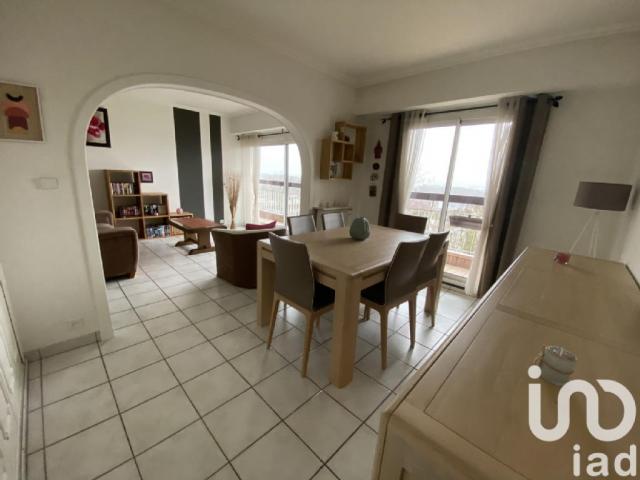 Appartement - 96 m² environ - 5 pièce(s)