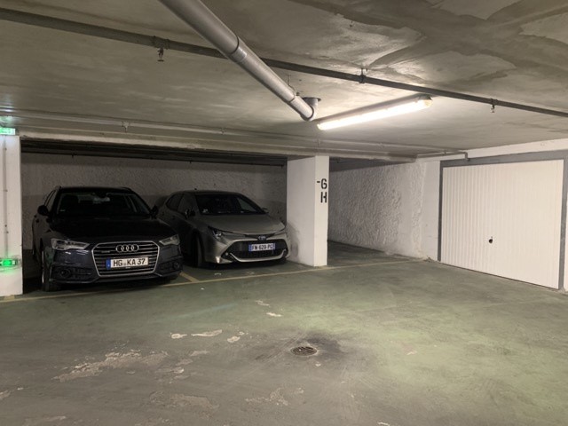 Parking - 12 m² environ - 0 pièce(s)