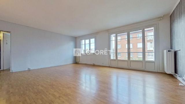 Appartement - 70 m² environ - 4 pièce(s)