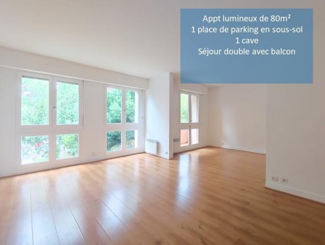 Appartement - 81 m² environ - 4 pièce(s)