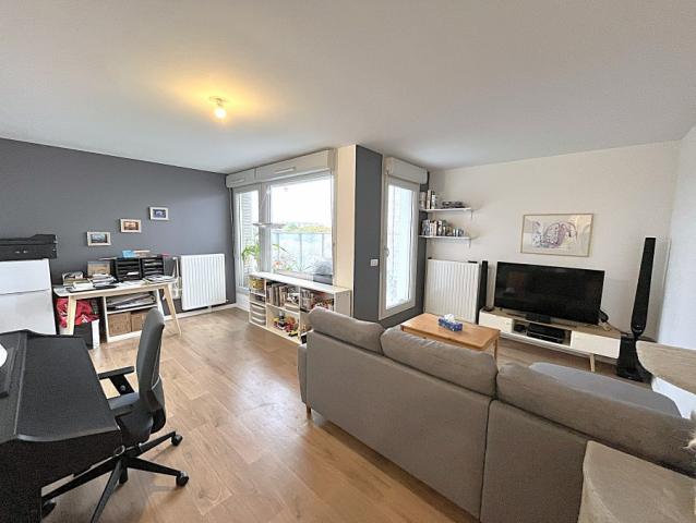 Appartement - 65 m² environ - 3 pièce(s)