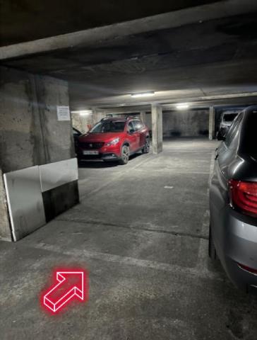 Parking - 7 m² environ - 0 pièce(s)