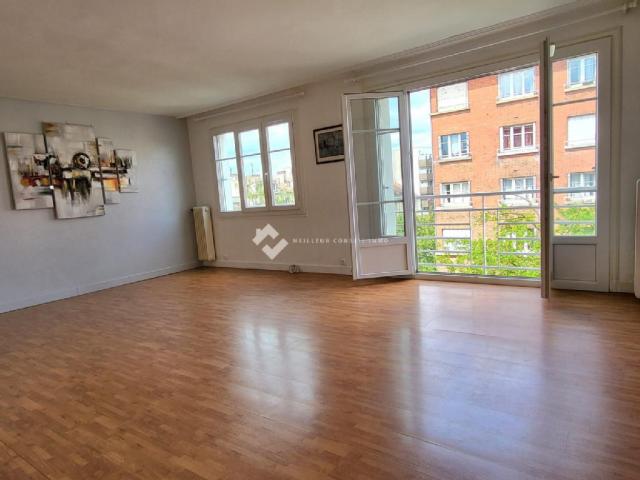 Appartement - 70 m² environ - 4 pièce(s)