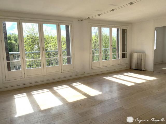 Appartement - 88 m² environ - 6 pièce(s)