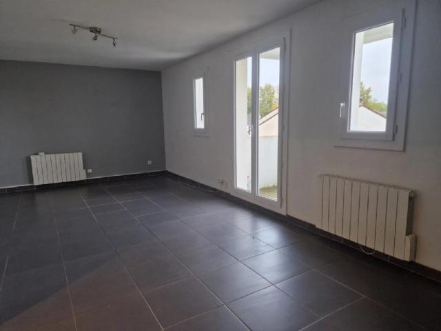 Appartement - 62 m² environ - 3 pièce(s)