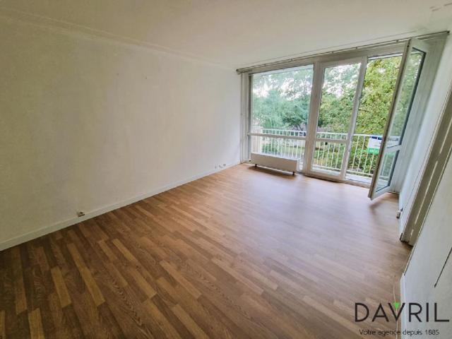 Appartement - 80 m² environ - 4 pièce(s)