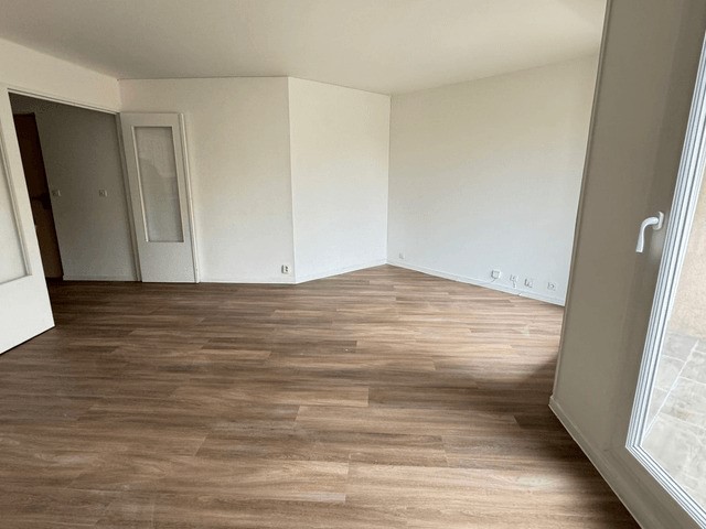 Appartement - 74 m² environ - 3 pièce(s)