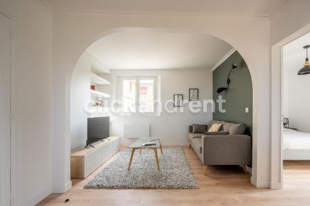 Appartement - 75 m² environ - 4 pièce(s)