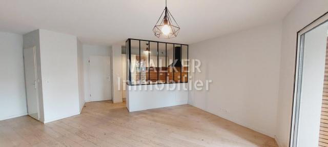 Appartement - 85 m² environ - 4 pièce(s)