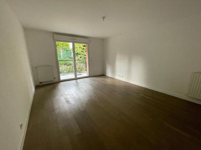 Appartement - 84 m² environ - 4 pièce(s)