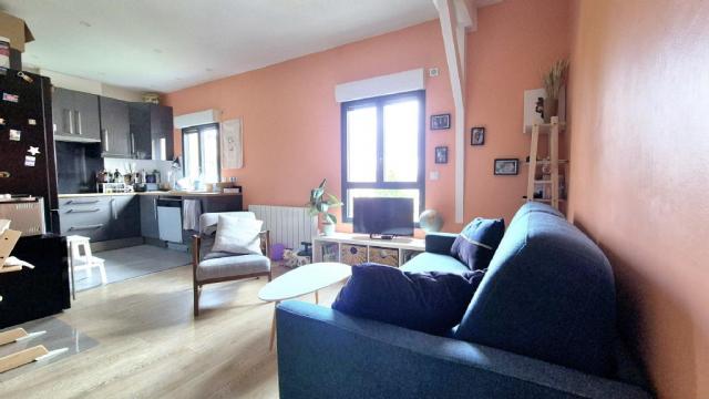 Appartement - 69 m² environ - 4 pièce(s)