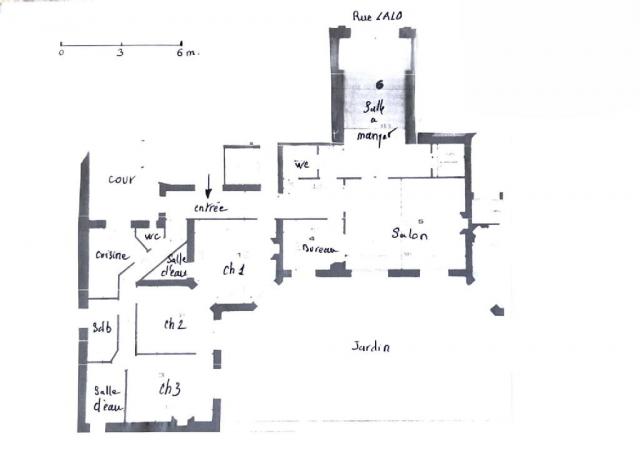 Appartement - 150 m² environ - 6 pièce(s)