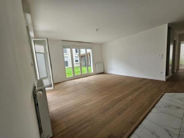 Appartement - 67 m² environ - 1 pièce(s)