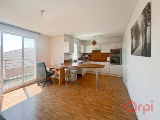 Appartement - 59 m² environ - 3 pièce(s)