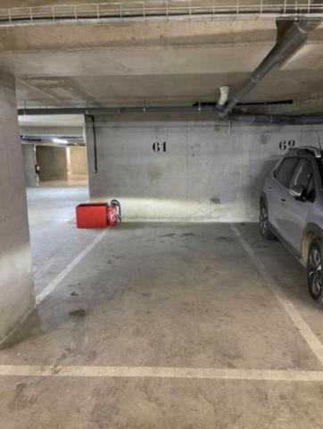 Parking - 0 m² environ - 0 pièce(s)