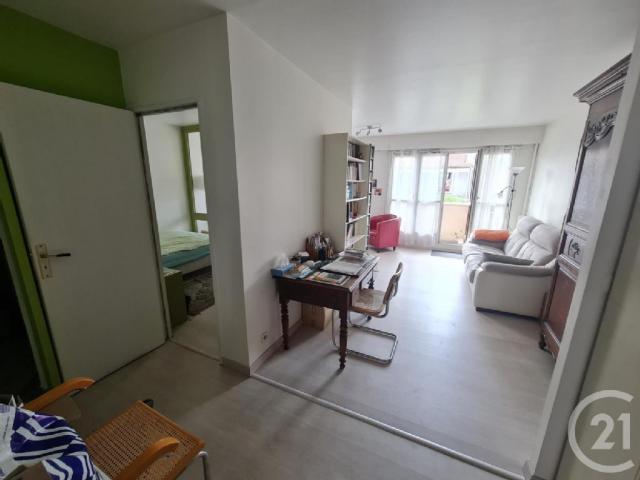 Appartement - 66 m² environ - 3 pièce(s)